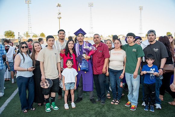 ArnoldUriostegui_PHSGraduation2025-44