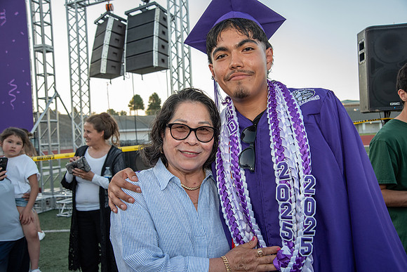 ArnoldUriostegui_PHSGraduation2025-56