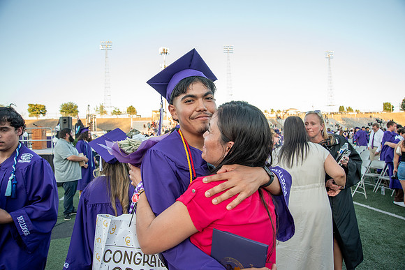 ArnoldUriostegui_PHSGraduation2025-33