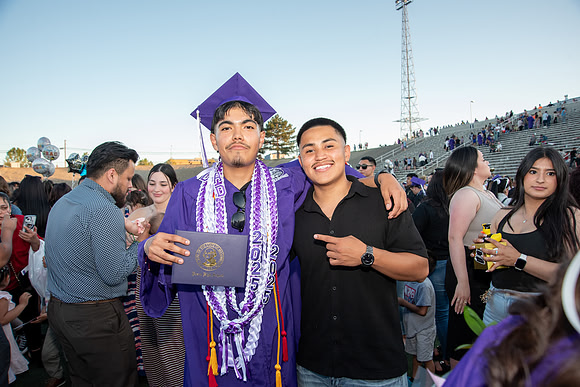 ArnoldUriostegui_PHSGraduation2025-62